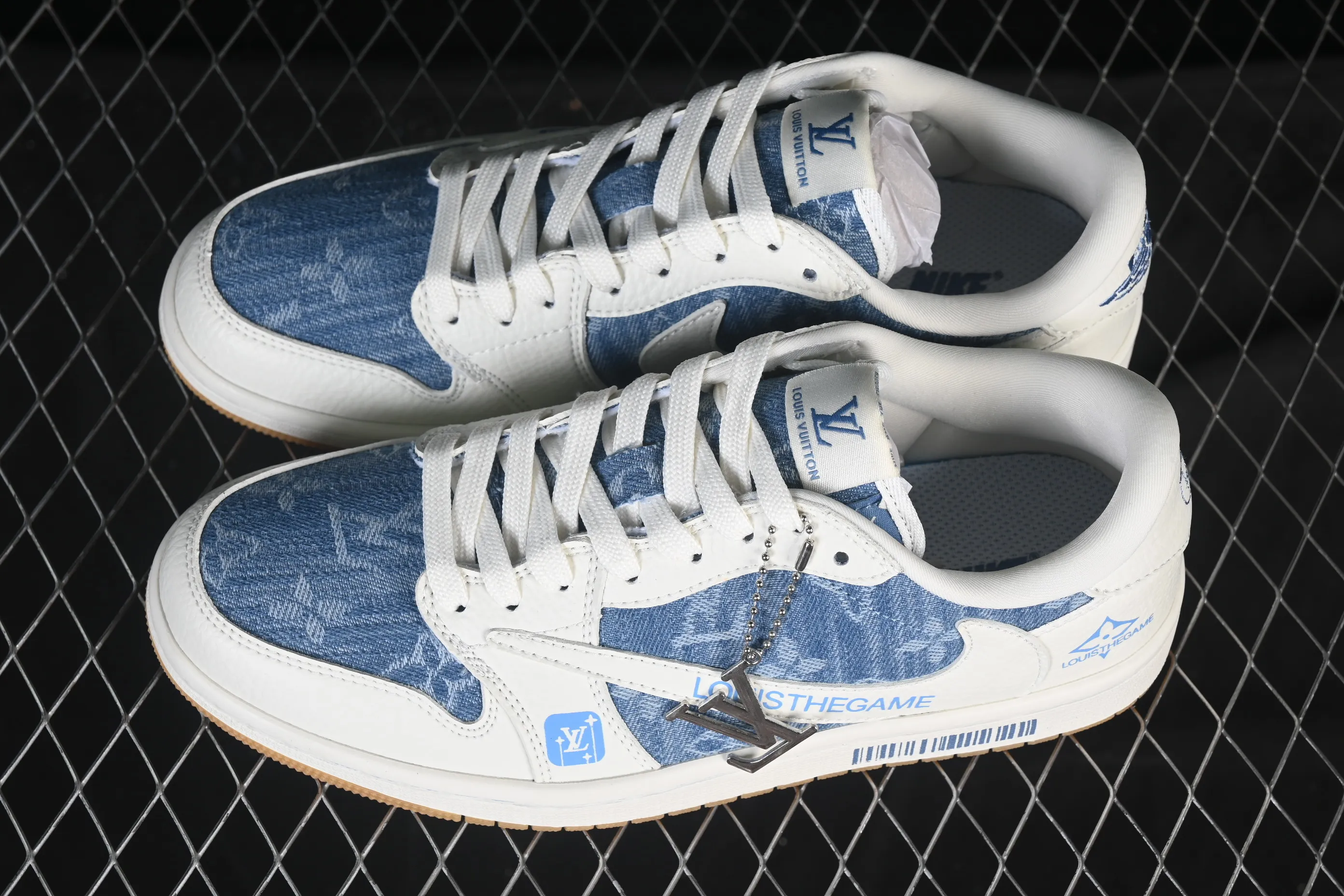 All categories Air Jordan Jordan series basketball shoes Air Jordan 1 Low High-end customized low-top sneakers Travis Scott x Fragment Design x Air Jordan 1 Low OG SP AJ1 Joe 1 LV joint white and blue denim low-top cultural casual sneakers SC0601-053